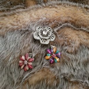 Two Beautiful Ring And one decorative hair clip